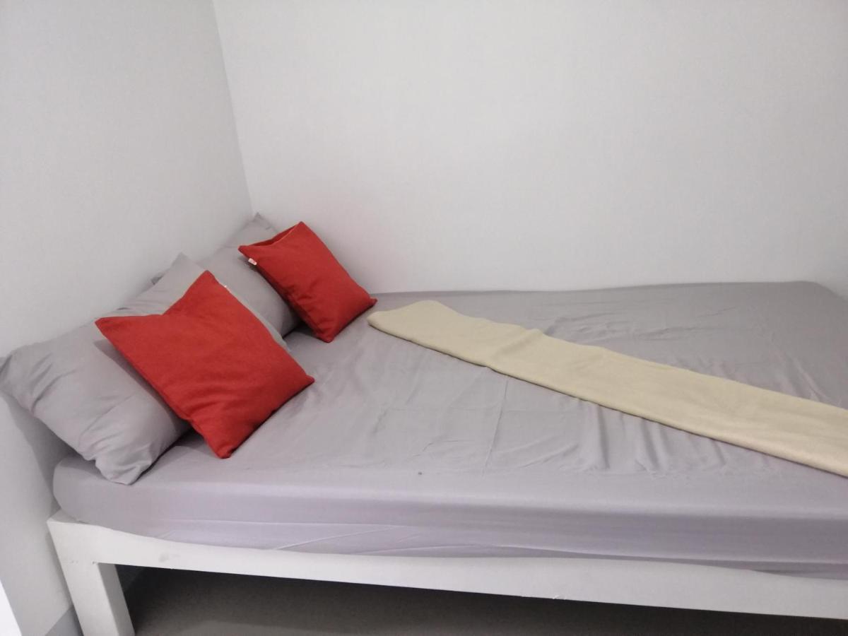 Hostel Katrina'S Dorm Tarlac City Zewnętrze zdjęcie