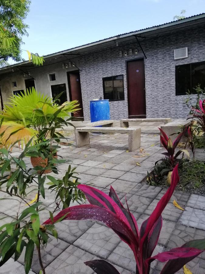 Hostel Katrina'S Dorm Tarlac City Zewnętrze zdjęcie
